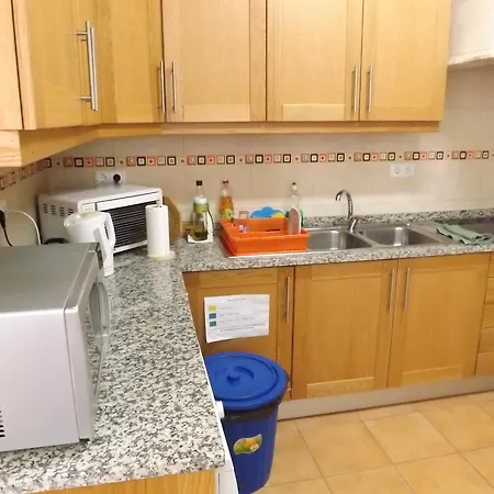 ホステル Racing Mackerel ラゴス