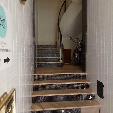 Racing Mackerel Hostal *