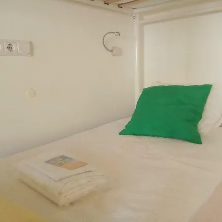 Albergue Racing Mackerel Lagos