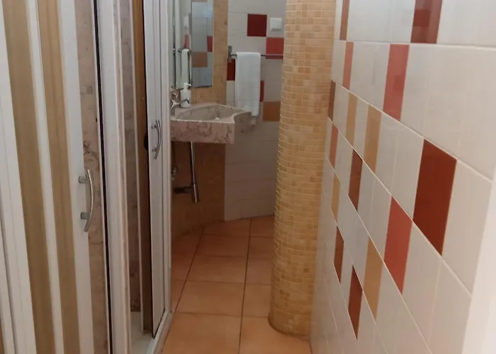 Hostel Racing Mackerel